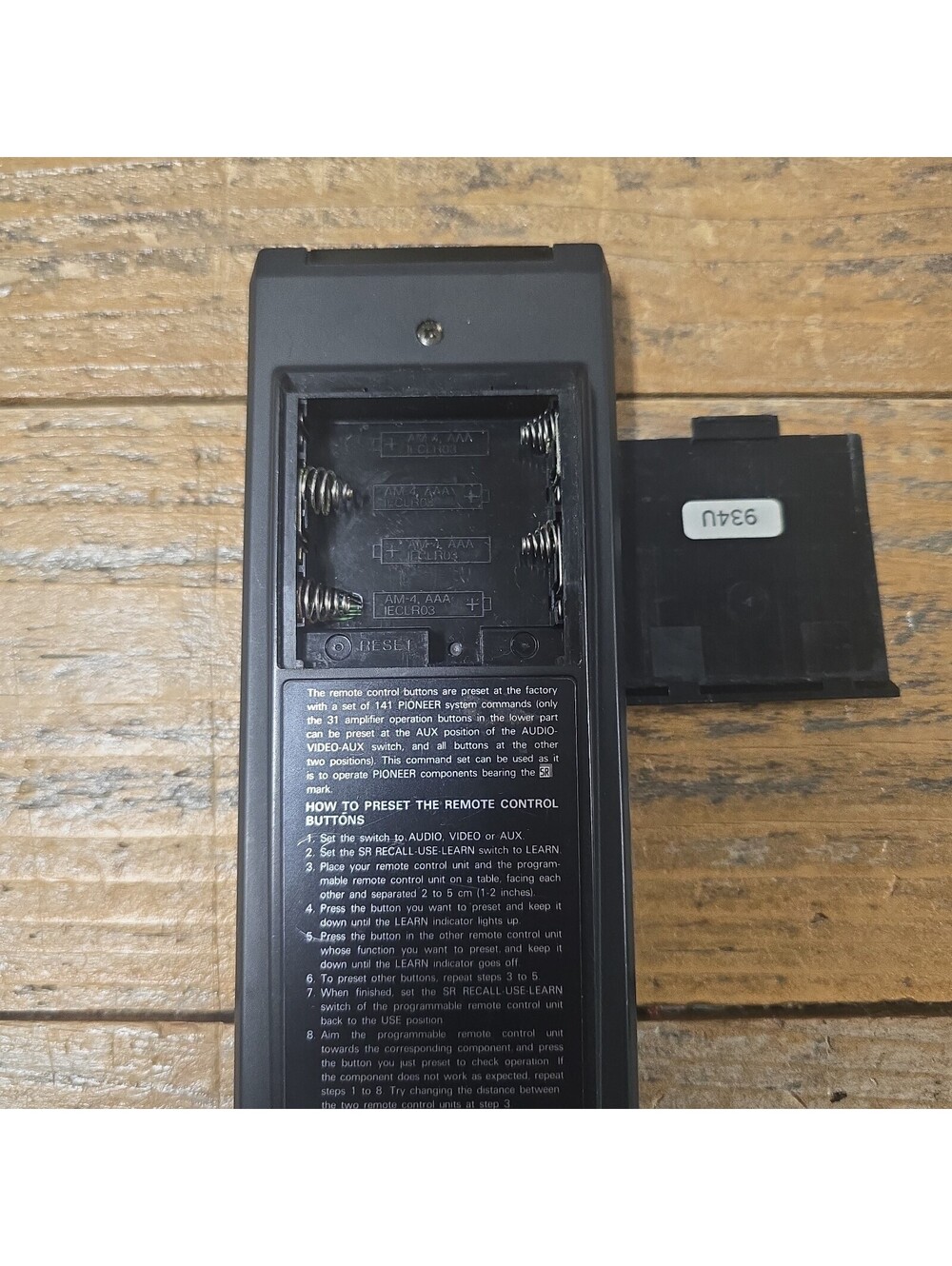 Genuine Pioneer CU-VSX006 Audio/Video Programmable Remote Control - Picture 3 of 3
